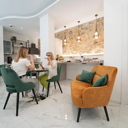Babilonia Alojamento de Acomodação e Pequeno-almoço Castrofilippo